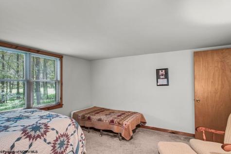 1002 Goldenrod Drive Terra Alta WV 26764