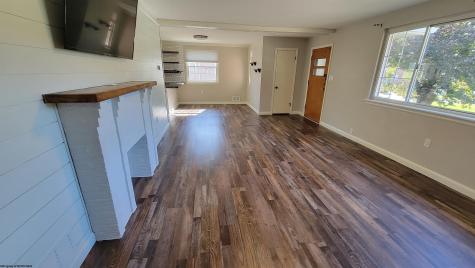 120 Seneca Drive Clarksburg WV 26301