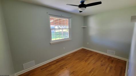 120 Seneca Drive Clarksburg WV 26301