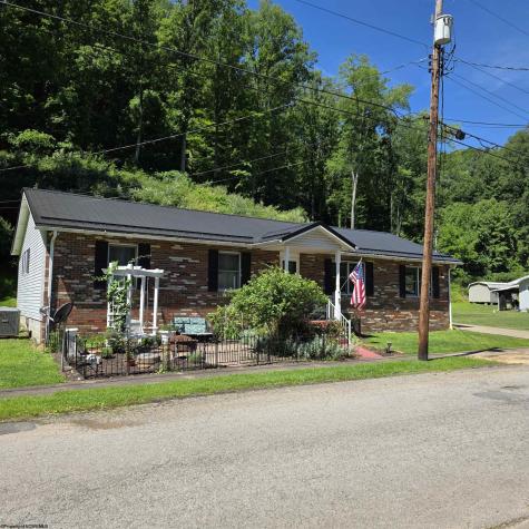308 Cottage Avenue Weston WV 26452