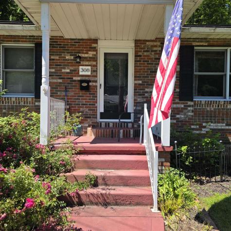 308 Cottage Avenue Weston WV 26452