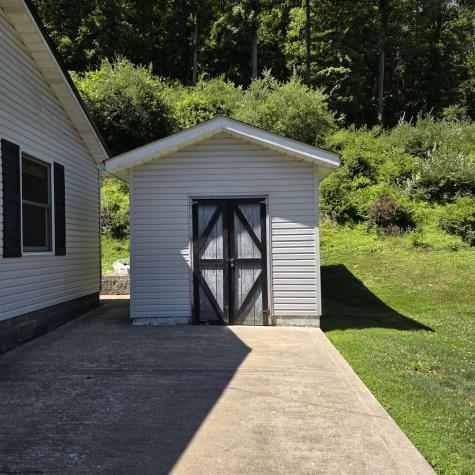 308 Cottage Avenue Weston WV 26452