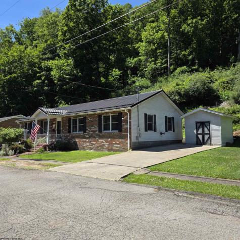 308 Cottage Avenue Weston WV 26452