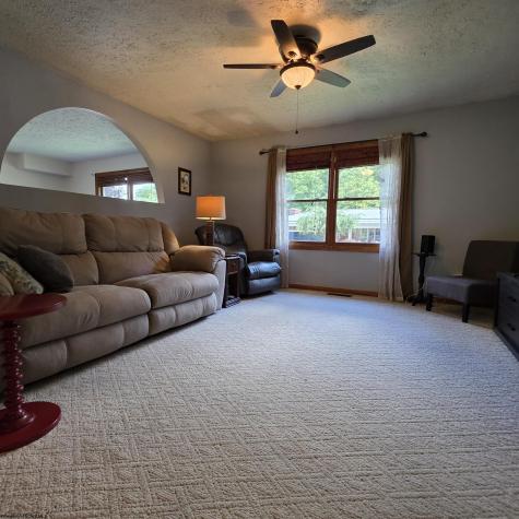 308 Cottage Avenue Weston WV 26452
