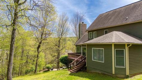 1020 Deerwood Drive Morgantown WV 26508