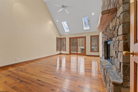 143 Hummingbird Lane Morgantown WV 26508