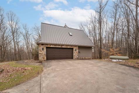 143 Hummingbird Lane Morgantown WV 26508