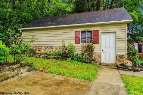 1612 Davisson Run Road Clarksburg WV 26301