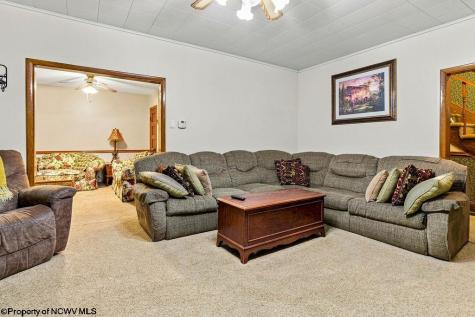 1612 Davisson Run Road Clarksburg WV 26301