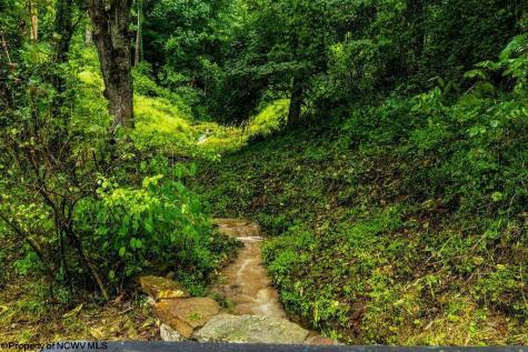 1612 Davisson Run Road Clarksburg WV 26301