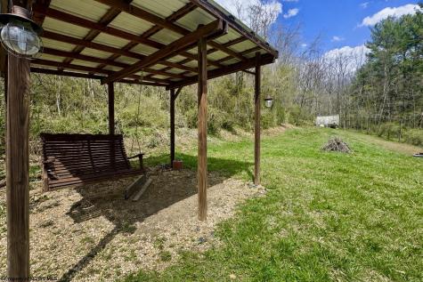 672 Buffalo Brink Road Mannington WV 26582