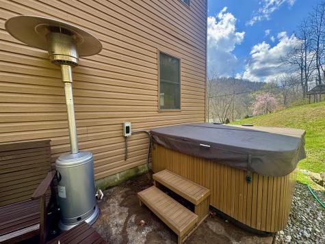 672 Buffalo Brink Road Mannington WV 26582