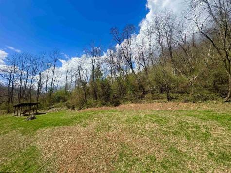 672 Buffalo Brink Road Mannington WV 26582