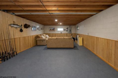 672 Buffalo Brink Road Mannington WV 26582