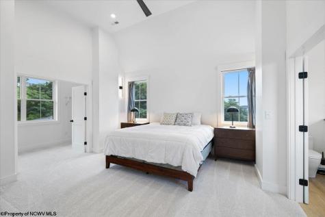 107 Oak Hill Lane Morgantown WV 26508