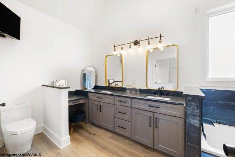 107 Oak Hill Lane Morgantown WV 26508