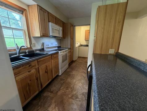 79 Fairfax Drive Bridgeport WV 26330