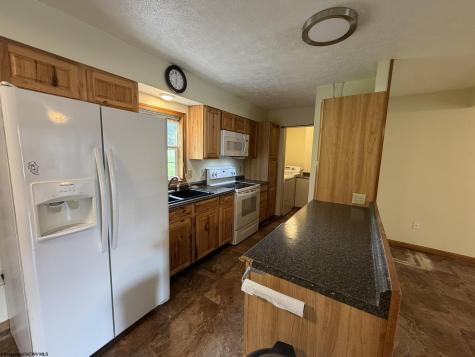 79 Fairfax Drive Bridgeport WV 26330