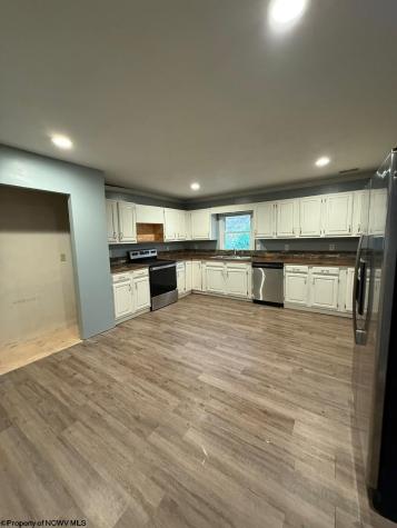 33 Flying Squares Drive Beverly WV 26253