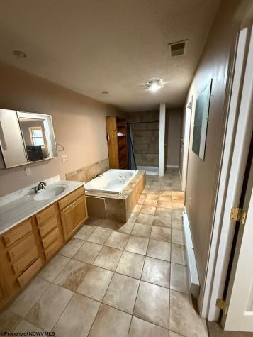 33 Flying Squares Drive Beverly WV 26253