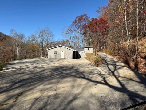 33 Flying Squares Drive Beverly WV 26253