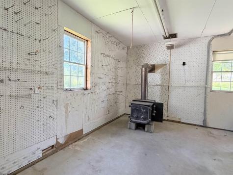 2924 Sinclair Road Moatsville WV 26405