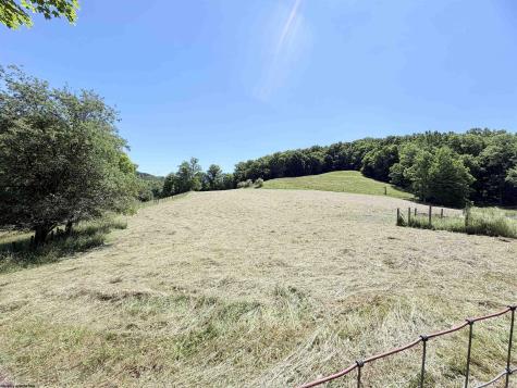 2924 Sinclair Road Moatsville WV 26405