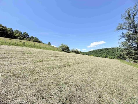2924 Sinclair Road Moatsville WV 26405
