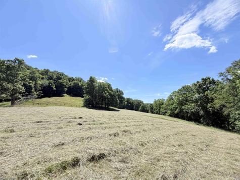 2924 Sinclair Road Moatsville WV 26405