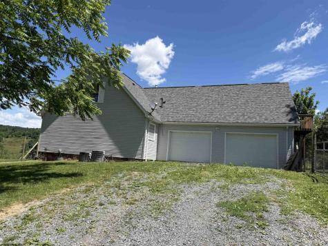 2924 Sinclair Road Moatsville WV 26405