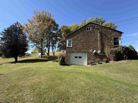 2108 Bunner Ridge Road Fairmont WV 26554