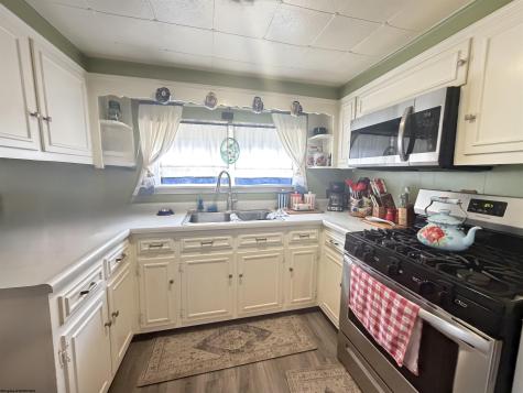 169 N Hice Street Belington WV 26250