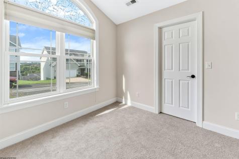 22 Amber Ridge Drive Morgantown WV 26508