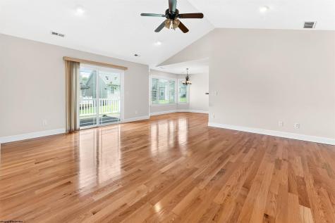 22 Amber Ridge Drive Morgantown WV 26508