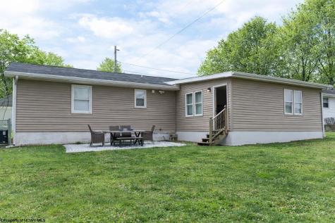 232 Del Dew Drive Bridgeport WV 26330