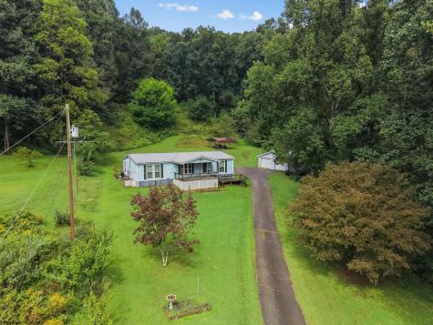 75 Hunters Pen Drive Weston WV 26452