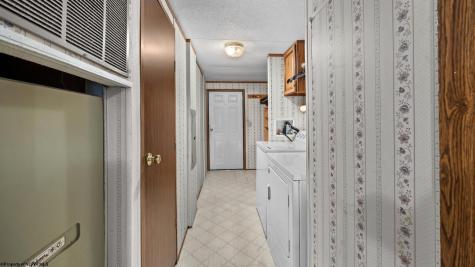 75 Hunters Pen Drive Weston WV 26452