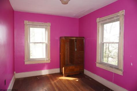 53 Highland Avenue Morgantown WV 26505