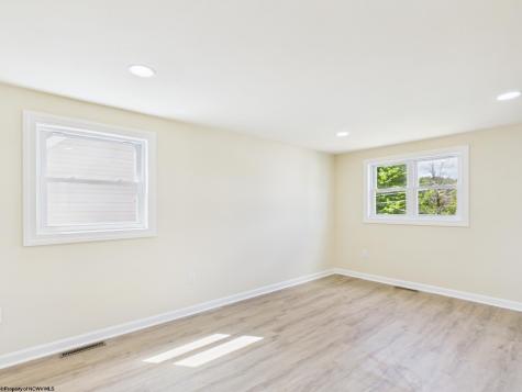 808 E Park Avenue Fairmont WV 26554