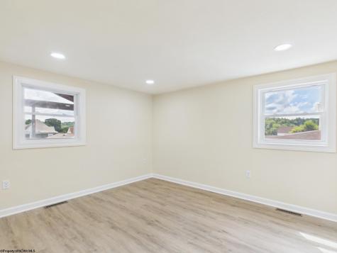 808 E Park Avenue Fairmont WV 26554