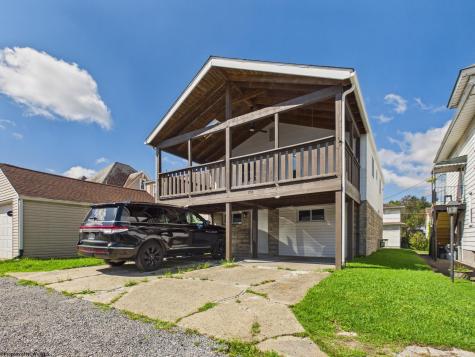 808 E Park Avenue Fairmont WV 26554