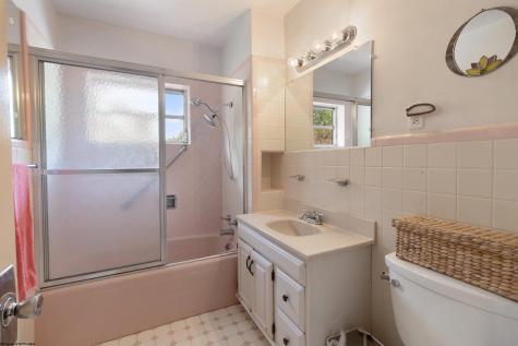 515 Center Avenue Weston WV 26452