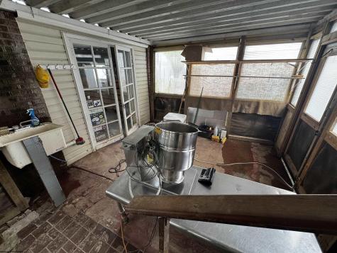 515 Center Avenue Weston WV 26452