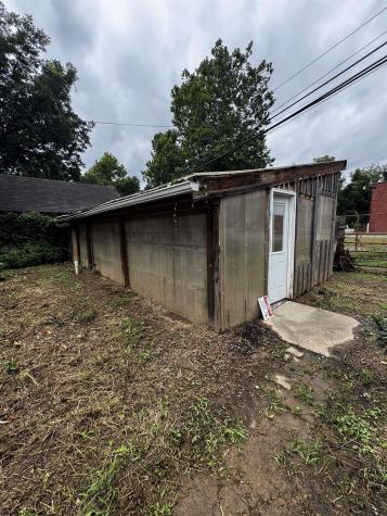 515 Center Avenue Weston WV 26452
