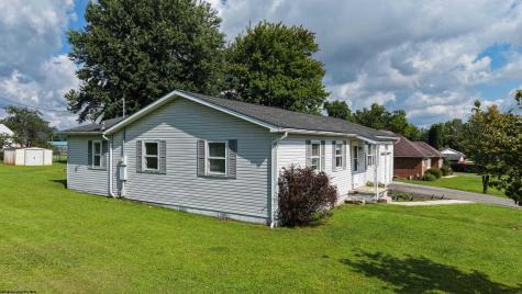 62 Blue Pond Lane Elkins WV 26241