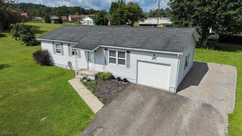 62 Blue Pond Lane Elkins WV 26241