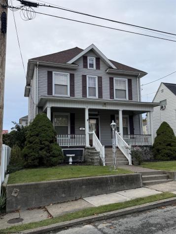 212 Vermont Avenue Clarksburg WV 26301