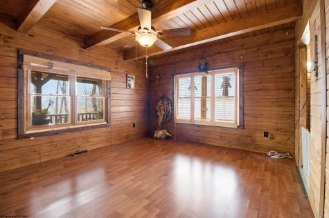 756 Pine Grove Road Fairmont WV 26559