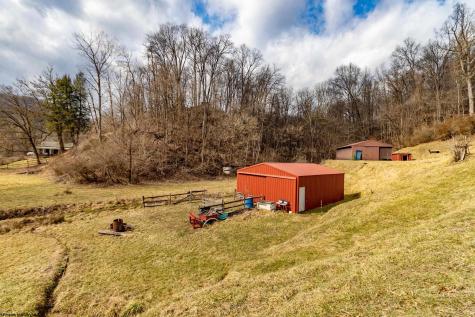 756 Pine Grove Road Fairmont WV 26559