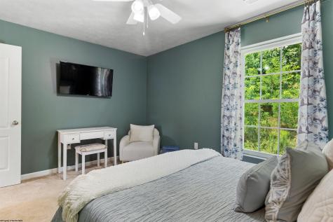 353 Bay Street Morgantown WV 26508